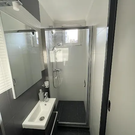 بيت ضيافة Brs22 3*